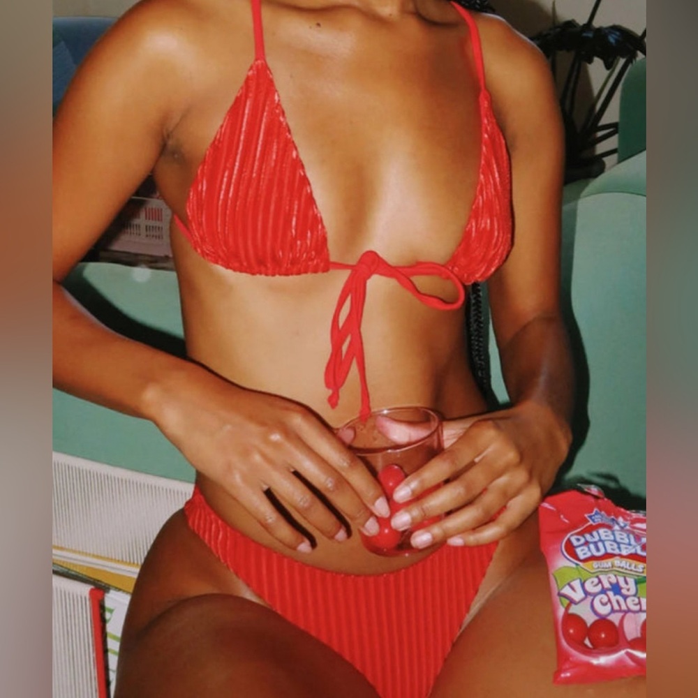 Dippin daisys cove tie front triangle bikini top